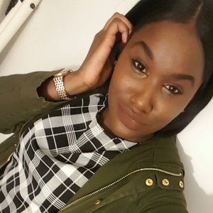 Meet your Posher, Daysha